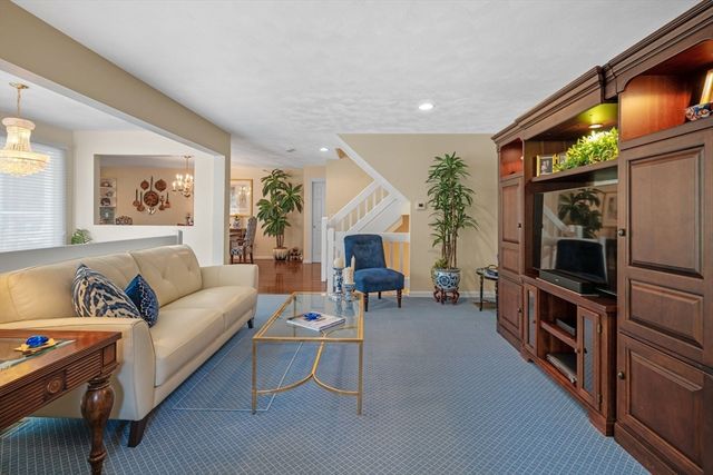 1 Admirals Lane 139D, Salem, MA 01970