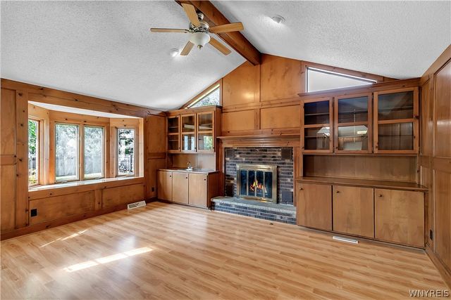 135 Plantation Court, Amherst, NY 14051