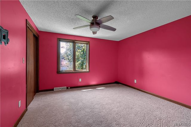 135 Plantation Court, Amherst, NY 14051