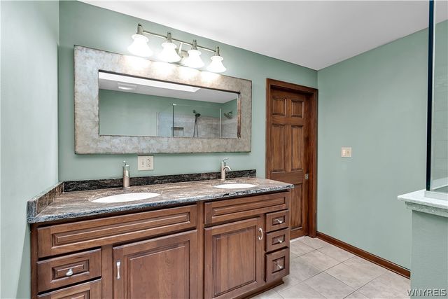 135 Plantation Court, Amherst, NY 14051