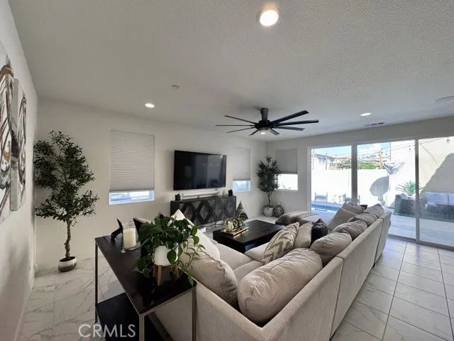 38572 Rosegate Place, Murrieta, CA 92563