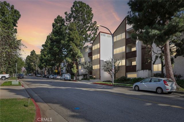 5950 Canterbury Drive C312, Culver City, CA 90230