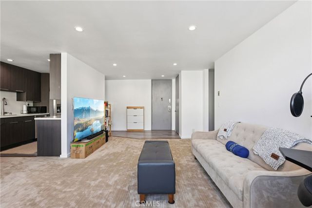 5950 Canterbury Drive C312, Culver City, CA 90230