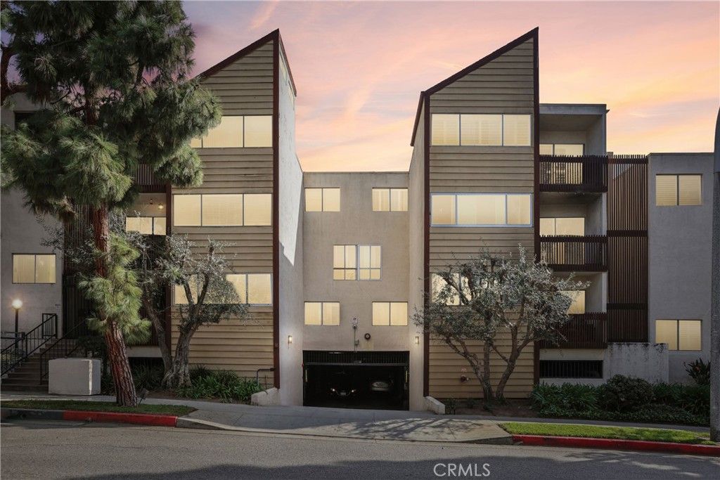 5950 Canterbury Drive C312, Culver City, CA 90230