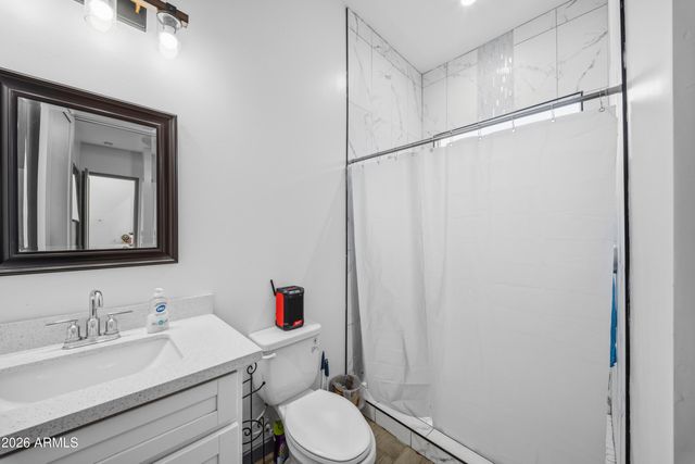 209 E KINDERMAN Drive, Avondale, AZ 85323