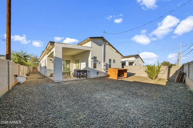 209 E KINDERMAN Drive, Avondale, AZ 85323