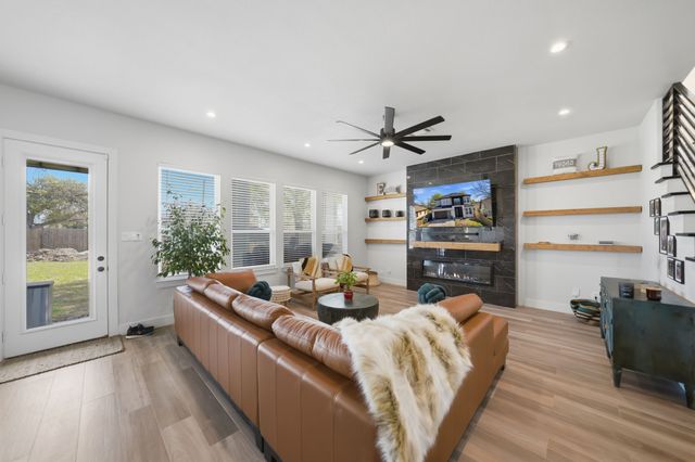 3038 S. Denley, Dallas, TX 75216