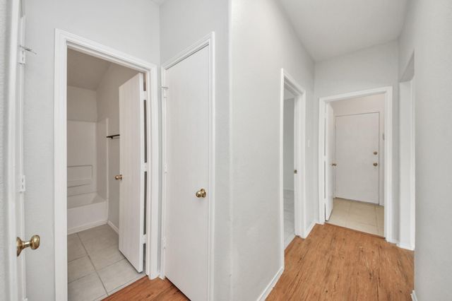 831 Bandon Lane, Houston, TX 77073