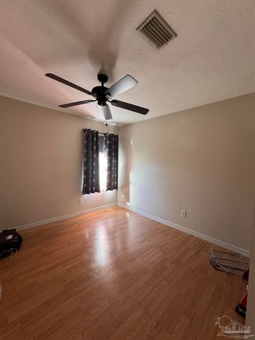 1783 Village Pkwy, Gulf Breeze, FL 32563