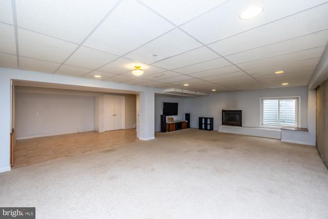 406 DORNISHWOOD PL, Chalfont, PA 18914