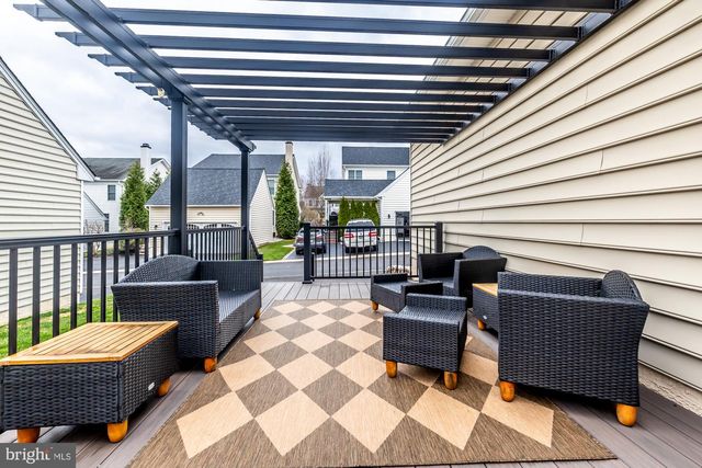 406 DORNISHWOOD PL, Chalfont, PA 18914