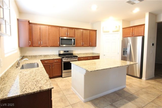 4073 Blue Opal Way, Las Vegas, NV 89130