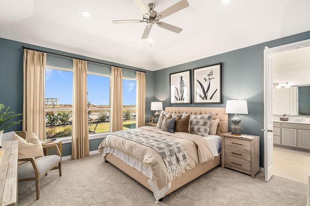 140 Hadleigh DR, Hutto, TX 78634