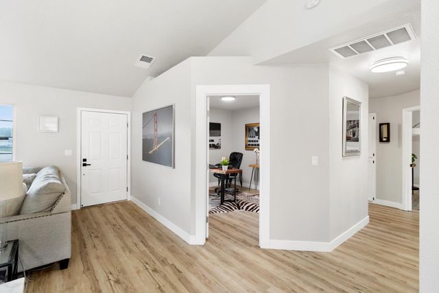 3619 Black Eagle Dr, Antelope, CA 95843