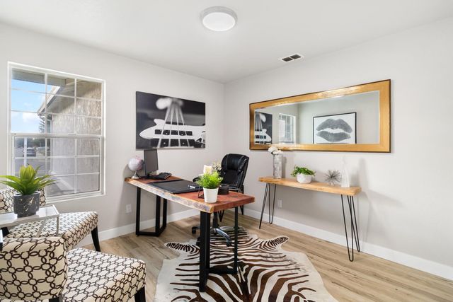 3619 Black Eagle Dr, Antelope, CA 95843