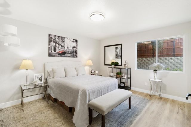 3619 Black Eagle Dr, Antelope, CA 95843