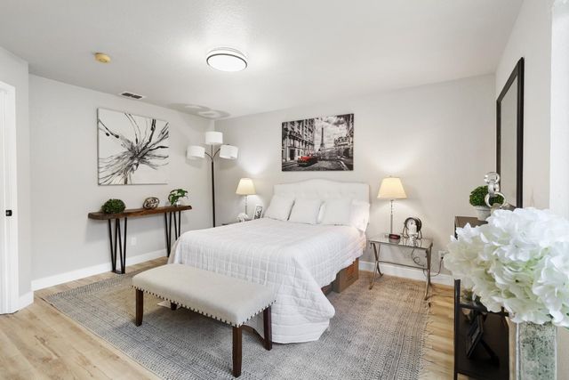 3619 Black Eagle Dr, Antelope, CA 95843