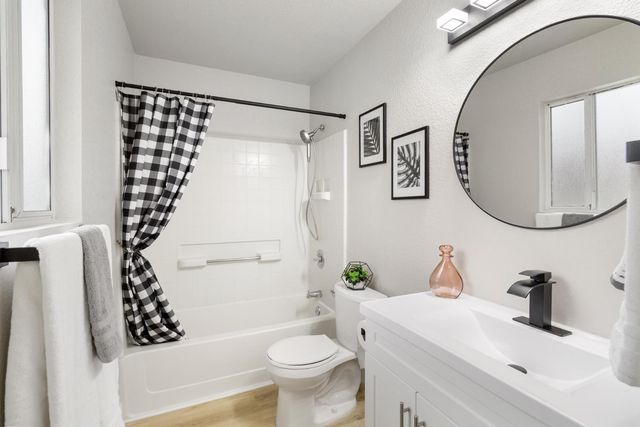 3619 Black Eagle Dr, Antelope, CA 95843