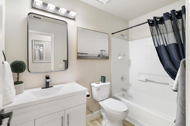 3619 Black Eagle Dr, Antelope, CA 95843