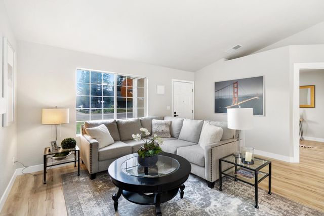 3619 Black Eagle Dr, Antelope, CA 95843