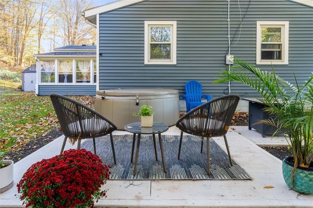 203 County Road 7, Manchester, NY 14432