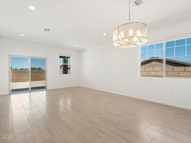 5176 W Bowen House Road, Tucson, AZ 85757