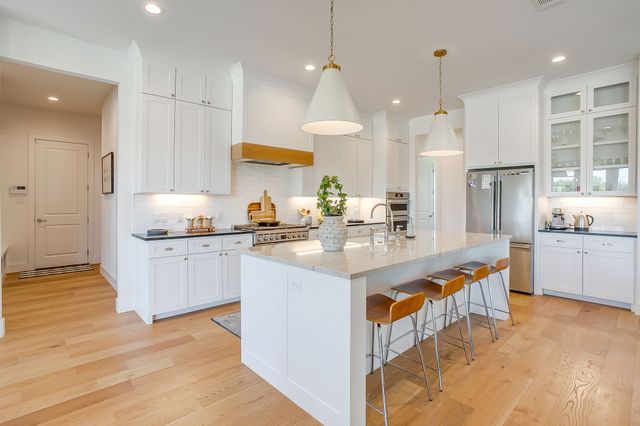 2020 Meadowlark Court, Aledo, TX 76008