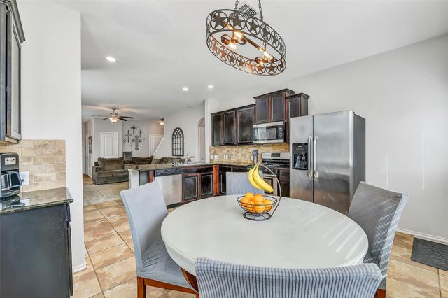 6869 Dogwood Cliff Lane, Dickinson, TX 77539