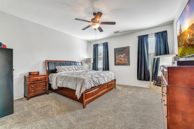 6869 Dogwood Cliff Lane, Dickinson, TX 77539