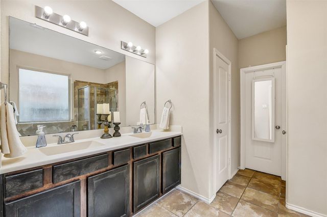 6869 Dogwood Cliff Lane, Dickinson, TX 77539