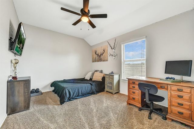 6869 Dogwood Cliff Lane, Dickinson, TX 77539