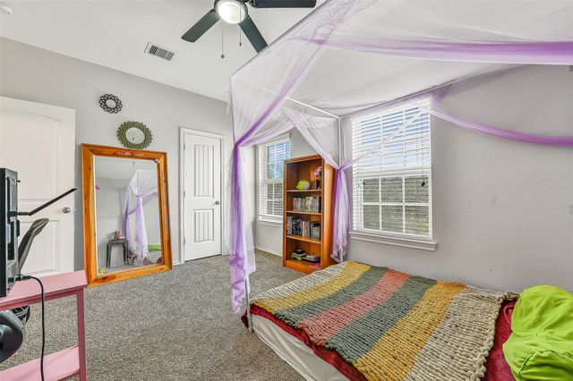 6869 Dogwood Cliff Lane, Dickinson, TX 77539