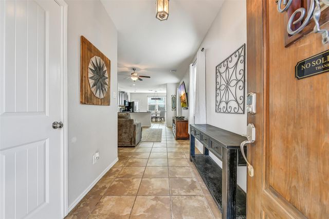 6869 Dogwood Cliff Lane, Dickinson, TX 77539