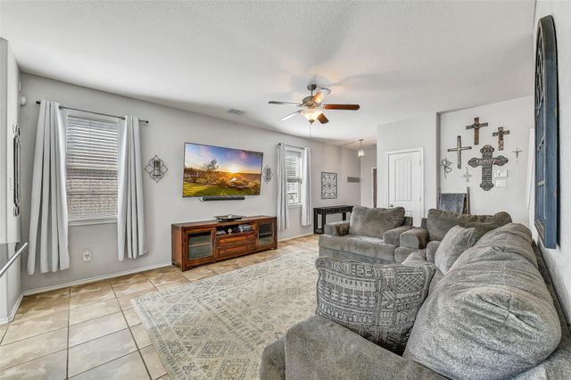 6869 Dogwood Cliff Lane, Dickinson, TX 77539