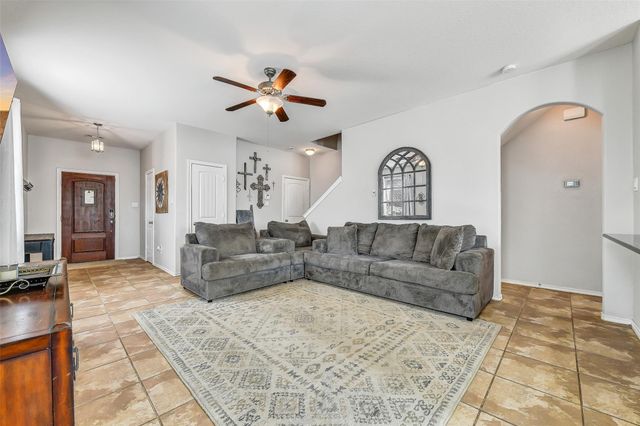 6869 Dogwood Cliff Lane, Dickinson, TX 77539