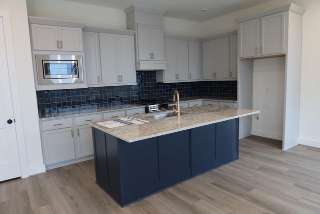 1418 Caywood Lane B, Houston, TX 77055