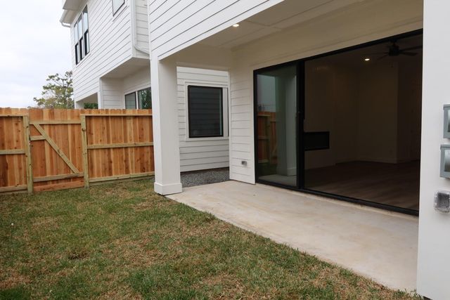 1418 Caywood Lane B, Houston, TX 77055