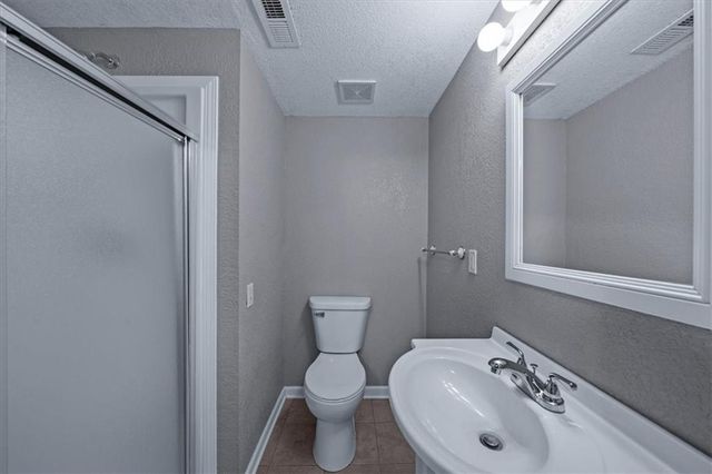 13647 Lawrence Avenue, Bonner Springs, KS 66012