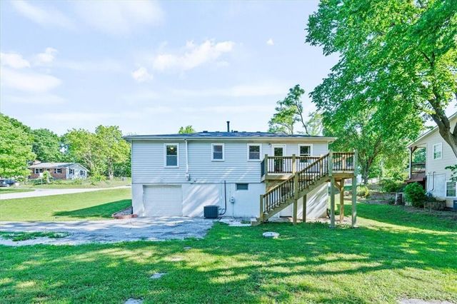 13647 Lawrence Avenue, Bonner Springs, KS 66012