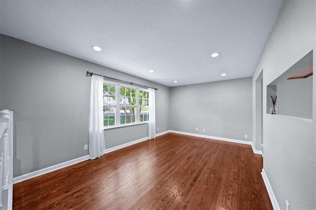 13647 Lawrence Avenue, Bonner Springs, KS 66012