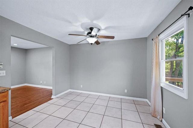 13647 Lawrence Avenue, Bonner Springs, KS 66012