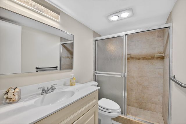 4272 Deste Court 106, Lake Worth, FL 33467