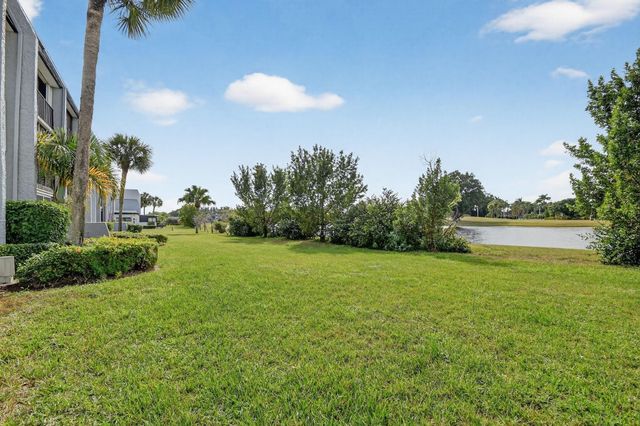 4272 Deste Court 106, Lake Worth, FL 33467