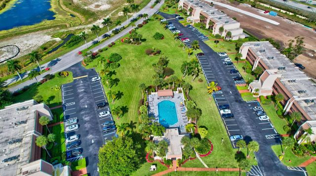 4272 Deste Court 106, Lake Worth, FL 33467