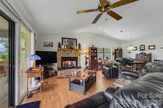 531 Reserve Road, Franklin, NC 28734