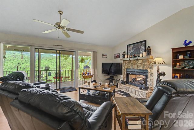 531 Reserve Road, Franklin, NC 28734