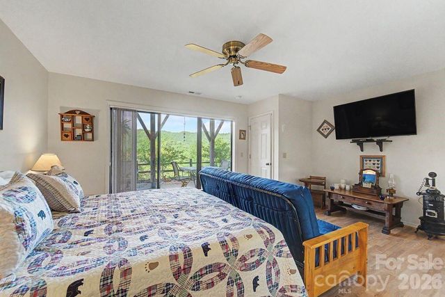 531 Reserve Road, Franklin, NC 28734