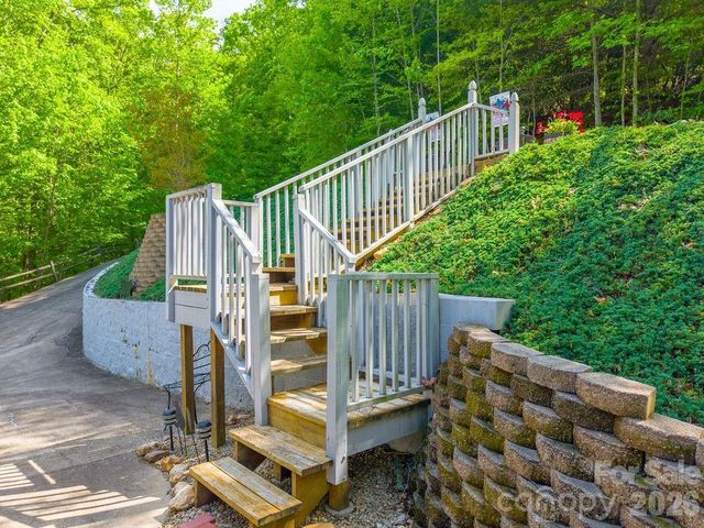 531 Reserve Road, Franklin, NC 28734