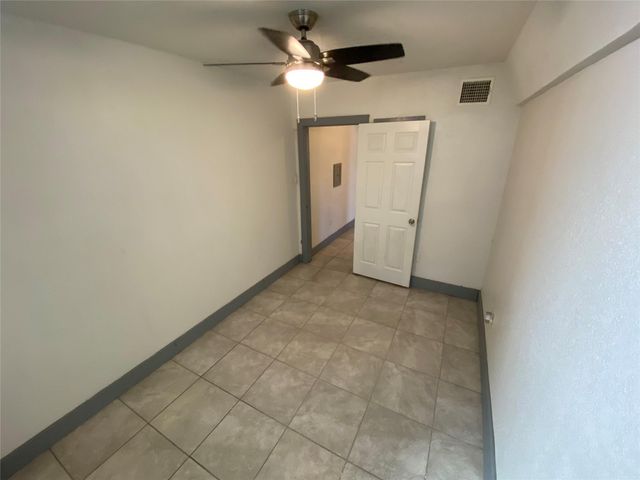 2103 Rosewood Ave A, Austin, TX 78702