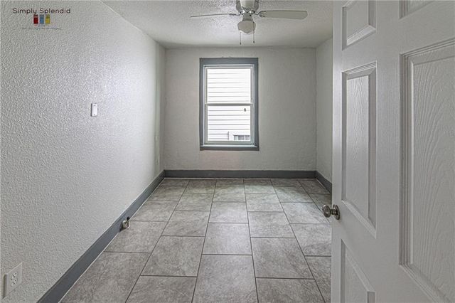 2103 Rosewood Ave A, Austin, TX 78702